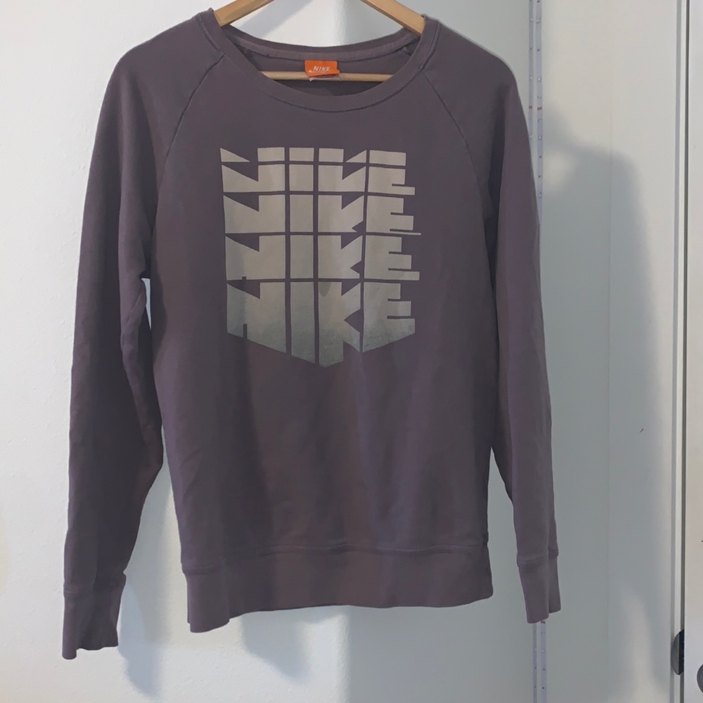 purple nike sweatshirt